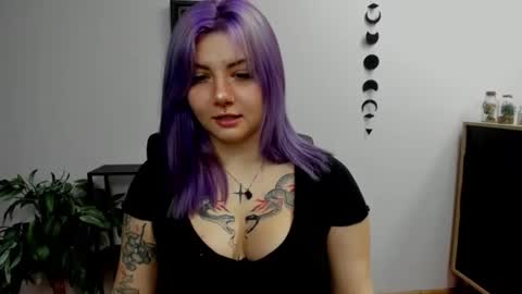Snapshot of perfect_gabbie chatting on December 4, 3:10 pm Gabbie online show from December 4, 3:10 pm