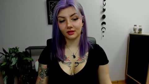Snapshot of perfect_gabbie chatting on December 8, 8:09 am Gabbie online show from December 8, 8:09 am