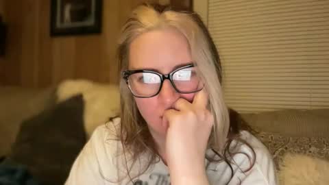 Nelly online show from December 1, 3:32 am