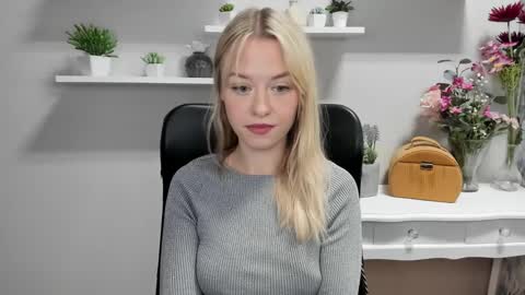 Cindy online show from December 5, 6:21 am