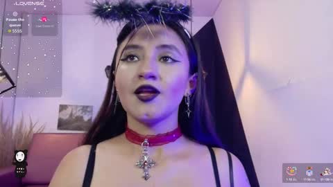   online show from October 8, 7:29 pm