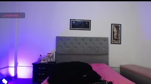 WELCOME TO THE PERLA ROOM online show from September 14, 5:27 am