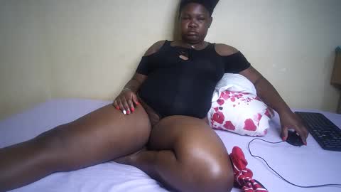 Snapshot of perpetual_doll chatting on February 4, 10:10 am perpetual_doll online show from February 4, 10:10 am