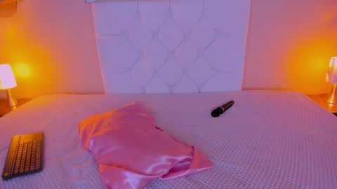 Marie online show from April 15, 11:33 am