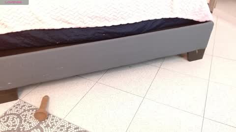 Persefone  online show from April 11, 7:45 am