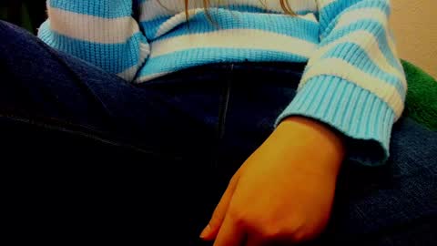 Snapshot of persinaky chatting on December 7, 3:30 pm horror flying on the wings of the night.... online show from December 7, 3:30 pm