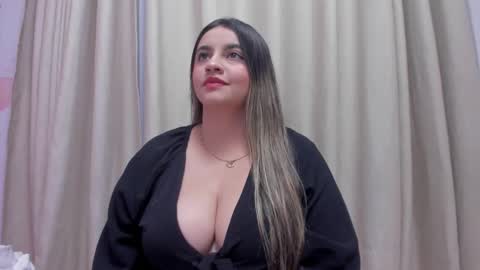 LAURA  online show from January 7, 11:05 am