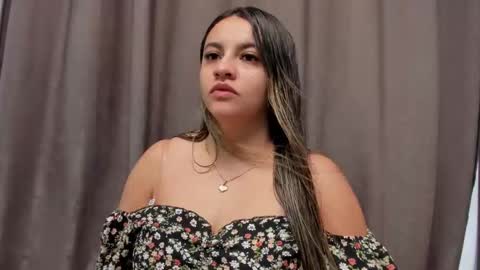 LAURA  online show from December 20, 11:10 am