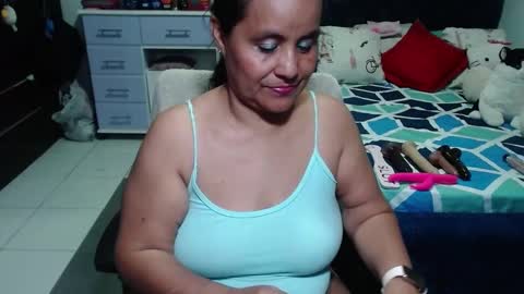 Snapshot of pervert_mommy_x chatting on October 11, 12:30 pm SAMY online show from October 11, 12:30 pm