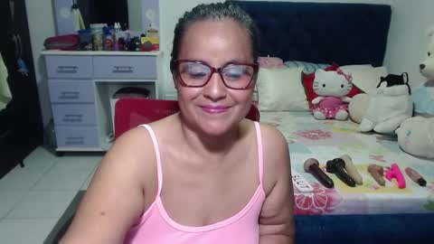 Snapshot of pervert_mommy_x chatting on October 1, 11:37 am SAMY online show from October 1, 11:37 am