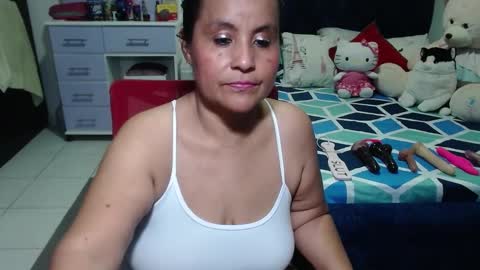 Snapshot of pervert_mommy_x chatting on October 3, 9:47 am SAMY online show from October 3, 9:47 am