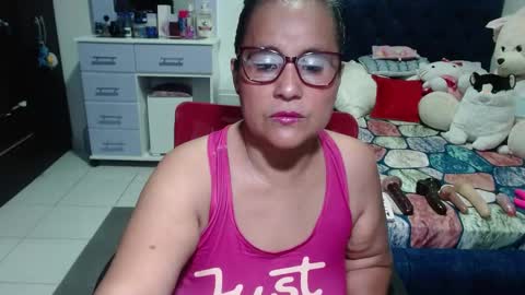 Snapshot of pervert_mommy_x chatting on October 28, 10:21 am SAMY online show from October 28, 10:21 am