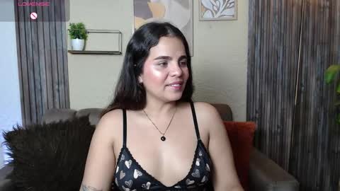 Nikole  online show from October 31, 2:24 am