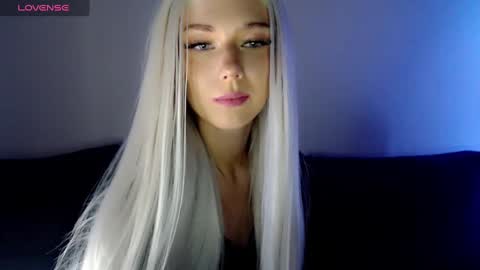 Isabella online show from December 4, 12:14 pm