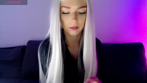 Isabella online show from December 11, 10:14 am