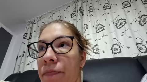 Lisa -  online show from December 25, 11:54 am