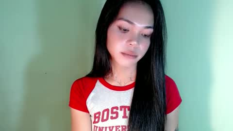 Snapshot of petite_angelx chatting on October 23, 11:44 pm angel online show from October 23, 11:44 pm