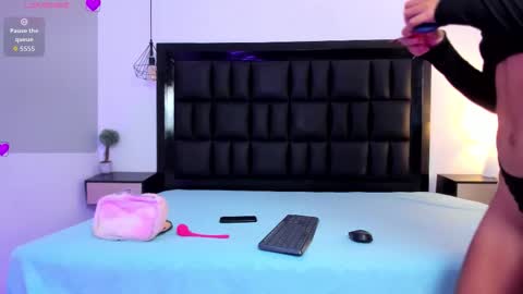 Esther online show from September 16, 12:35 pm