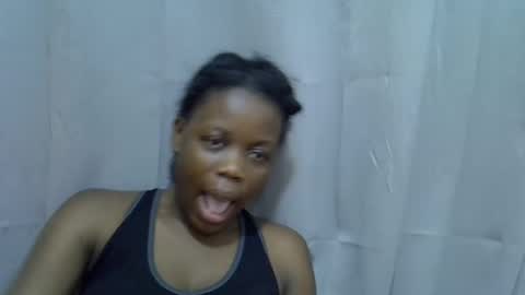 petite_melan online show from September 30, 4:12 pm