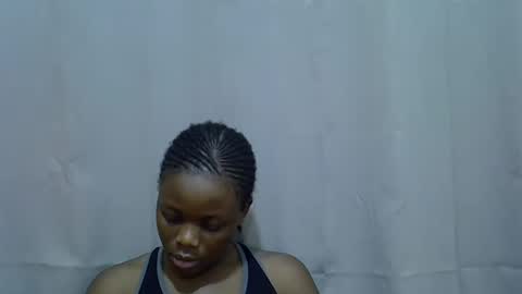 petite_melan online show from September 17, 12:25 pm