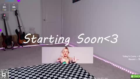 PiperAvery online show from February 14, 11:20 pm