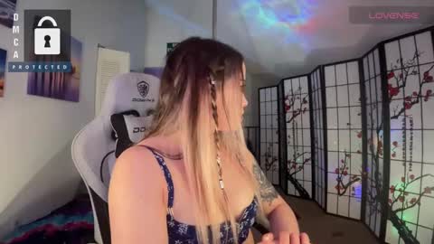 Jules online show from March 2, 10:16 am