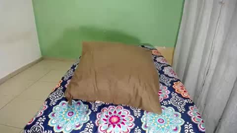 petitesammy online show from March 13, 11:06 pm