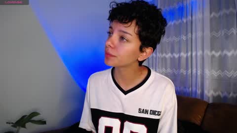 Peyton online show from December 5, 3:15 am