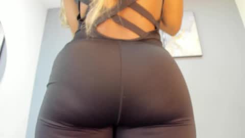 Snapshot of peytonrosse chatting on February 12, 12:01 pm Peyton Rosse online show from February 12, 12:01 pm