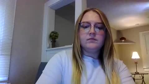 PhatAssBlond online show from February 6, 8:02 pm