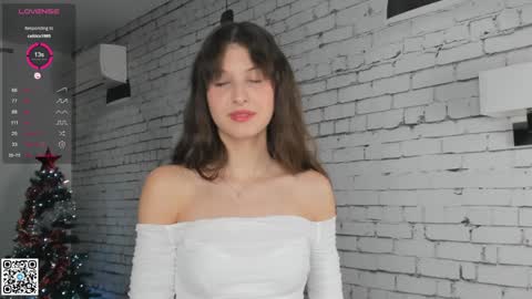 Emilia online show from January 19, 5:07 pm