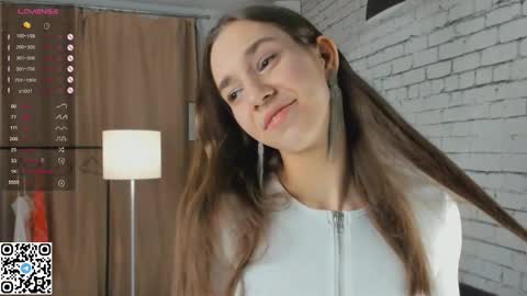 Emilia online show from March 10, 4:17 am