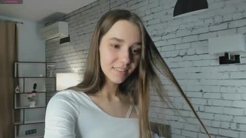 Emilia online show from February 11, 4:12 am