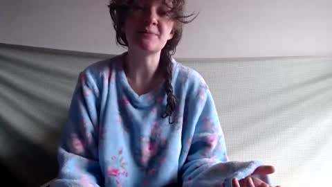 sophie online show from March 9, 2:32 pm