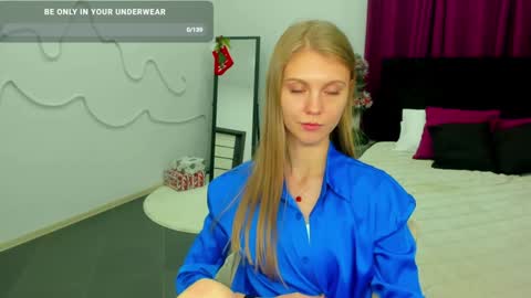 Snapshot of phoebepaw chatting on December 20, 4:25 pm Phoebe online show from December 20, 4:25 pm