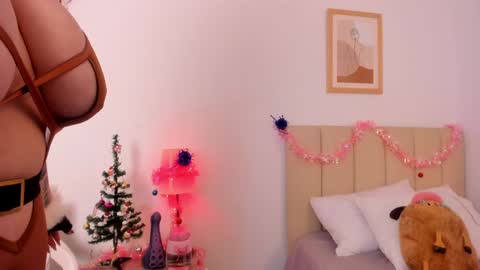 Phoenix Angel  online show from December 22, 10:47 pm
