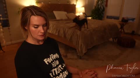 Snapshot of phoenix_taylor chatting on October 30, 1:30 am PHOENIX TAYLOR online show from October 30, 1:30 am