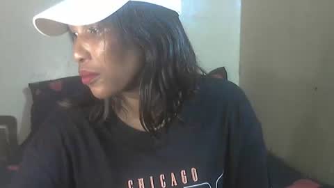 Snapshot of phoenixcandy chatting on December 15, 9:09 pm phoenixcandy online show from December 15, 9:09 pm