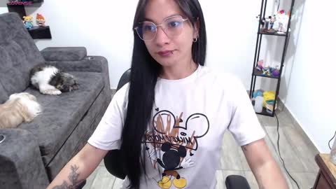 Pia  online show from October 20, 10:57 pm