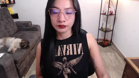 Snapshot of pia_horny chatting on February 3, 9:07 pm Pia online show from February 3, 9:07 pm