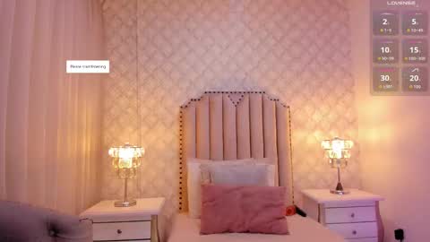 Snapshot of pia_johnson_ chatting on September 19, 11:53 am online show from September 19, 11:53 am