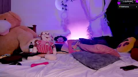 Snapshot of piafisher_ chatting on March 5, 10:44 am PIA FISHER online show from March 5, 10:44 am