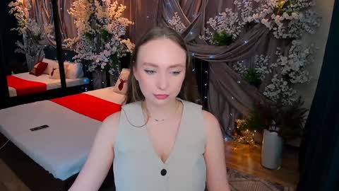 Emelie online show from December 26, 10:16 am