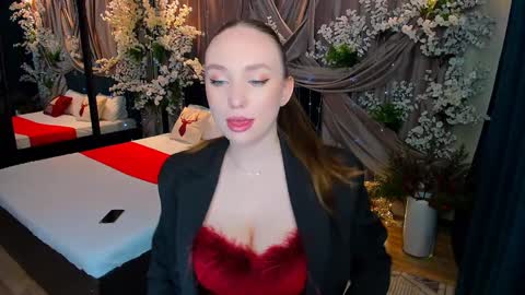 Emelie online show from December 29, 10:34 am