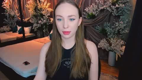 Emelie online show from December 2, 10:16 am
