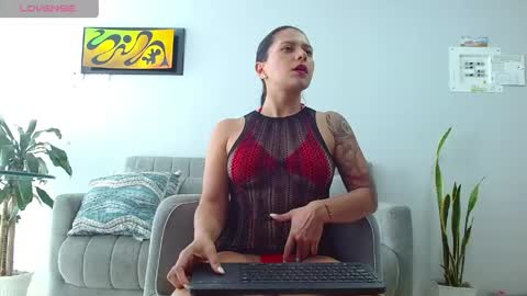 Viviana online show from May 7, 7:39 pm