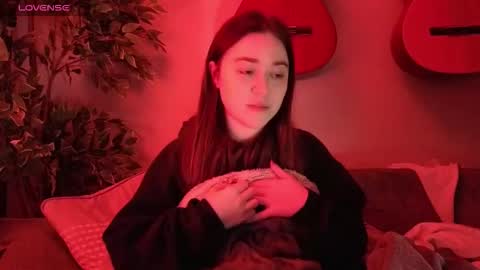 PilloGoddess online show from January 11, 12:43 pm