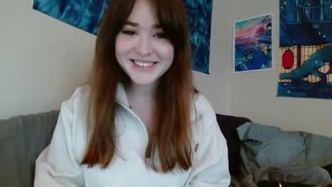 PilloGoddess online show from January 14, 7:43 pm