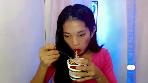 Snapshot of pinay_alexa chatting on December 16, 2:04 am alexa online show from December 16, 2:04 am