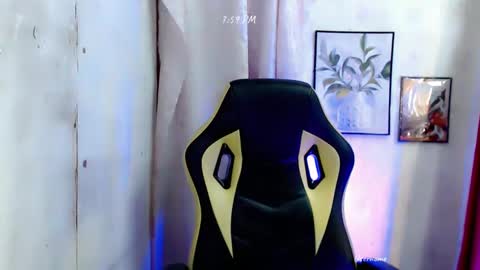 Snapshot of pinay_heart chatting on January 20, 3:59 am heart online show from January 20, 3:59 am